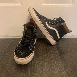 Men’s Vans Sk8-Hi MTE - Size 10.5